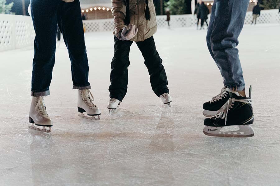 Éviter les accidents sur la patinoire cet hiver!